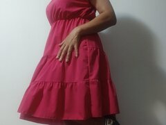 Buna, ma numesc Lori, 43 ani
